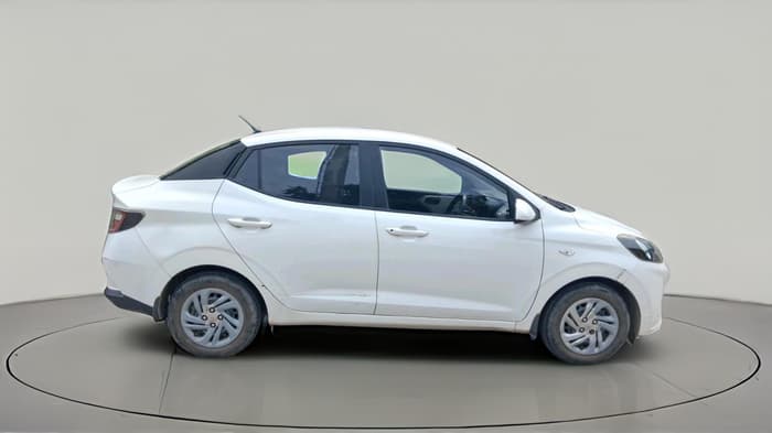 2022 Hyundai AURA S 1.2 CNG, CNG, Manual, 1,43,437 km, exterior