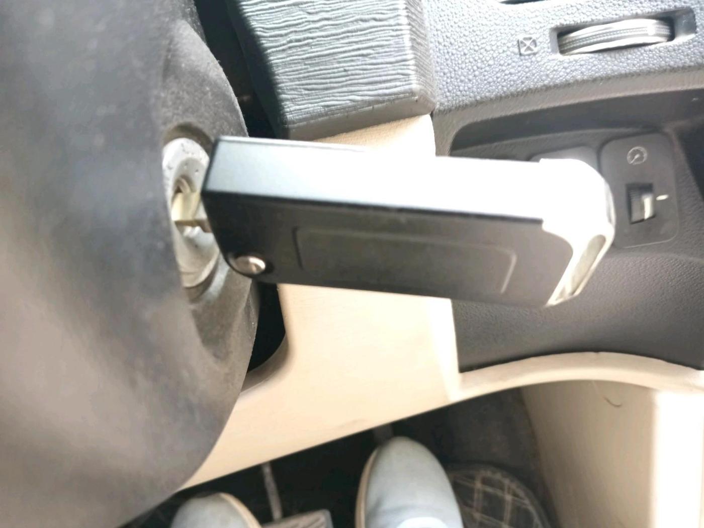 2017 Mahindra XUV500 W6 AT, Diesel, Automatic, 86,848 km, interior