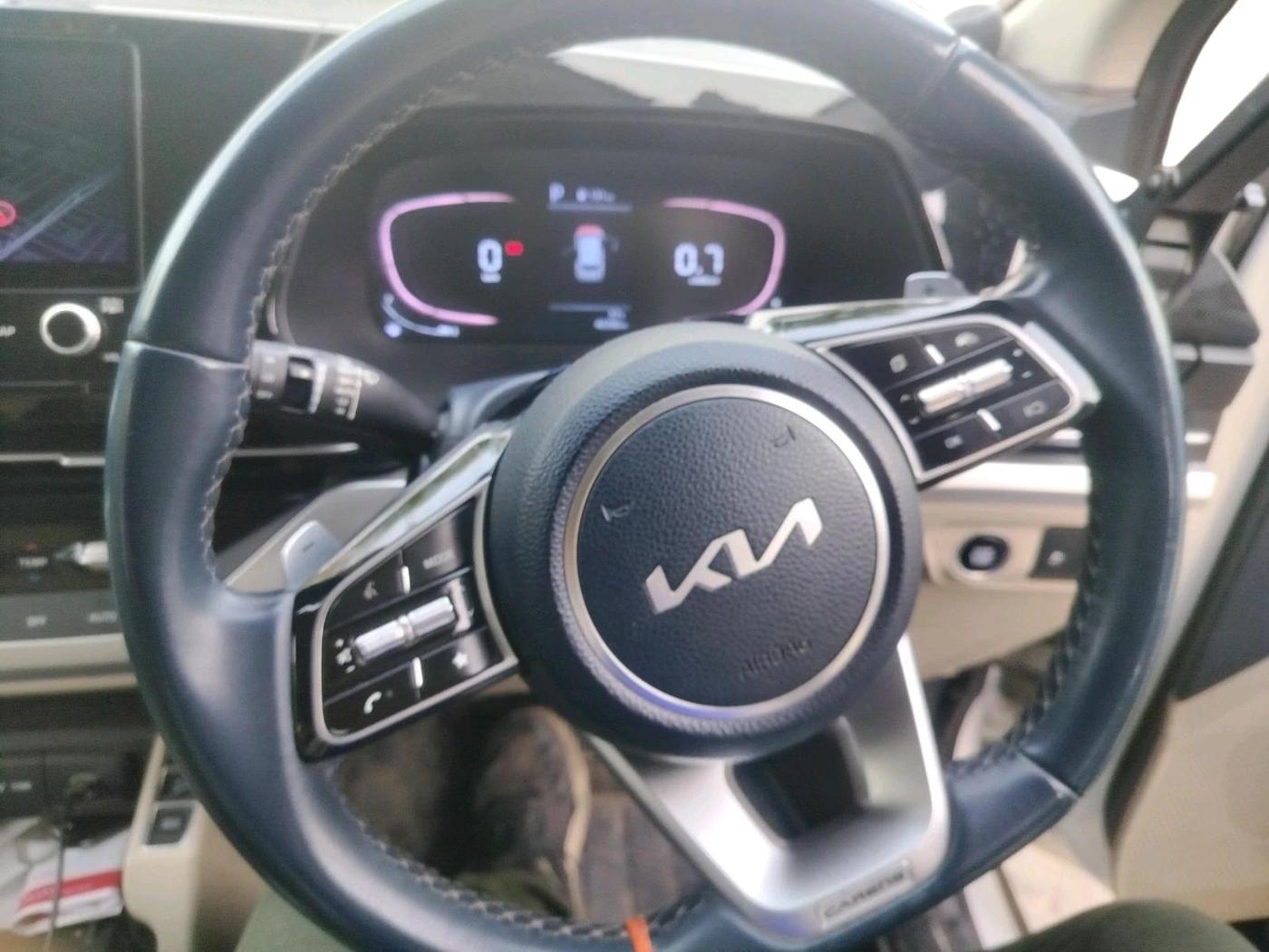 2022 KIA CARENS LUXURY PLUS 1.4 PETROL DCT 7 STR, Petrol, Automatic, 42,336 km, interior