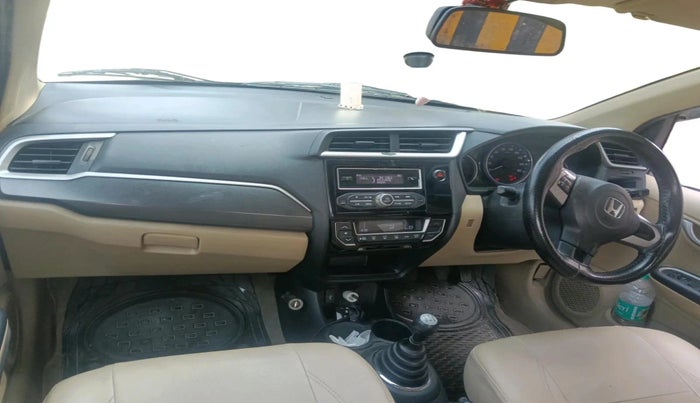 2016 Honda Amaze 1.5L I-DTEC VX, Diesel, Manual, 1,56,028 km, interior