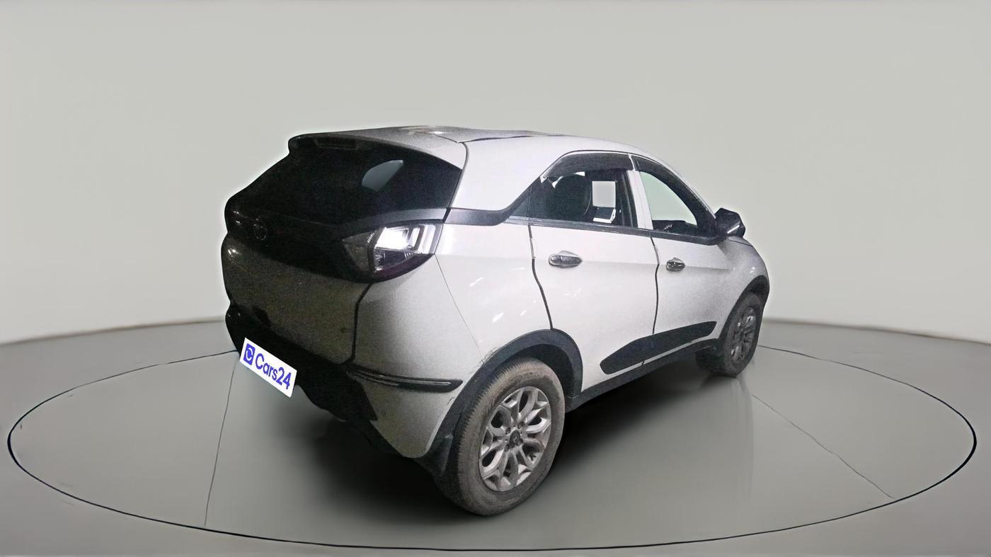 2018 Tata NEXON XM DIESEL, Diesel, Manual, 96,126 km, exterior