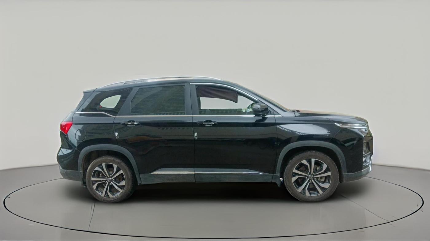 2023 MG HECTOR PLUS SAVVY PRO 1.5 TURBO CVT 7 STR, Petrol, Automatic, 13,365 km, exterior