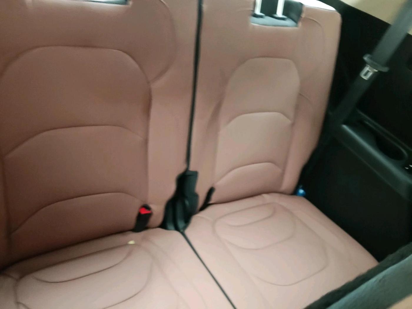 2023 MG HECTOR PLUS SAVVY PRO 1.5 TURBO CVT 7 STR, Petrol, Automatic, 13,365 km, interior