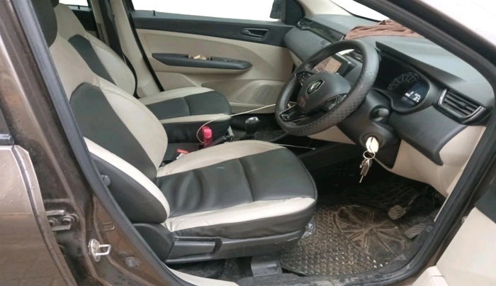 2023 Renault TRIBER RXT AMT, Petrol, Automatic, 30,229 km, interior