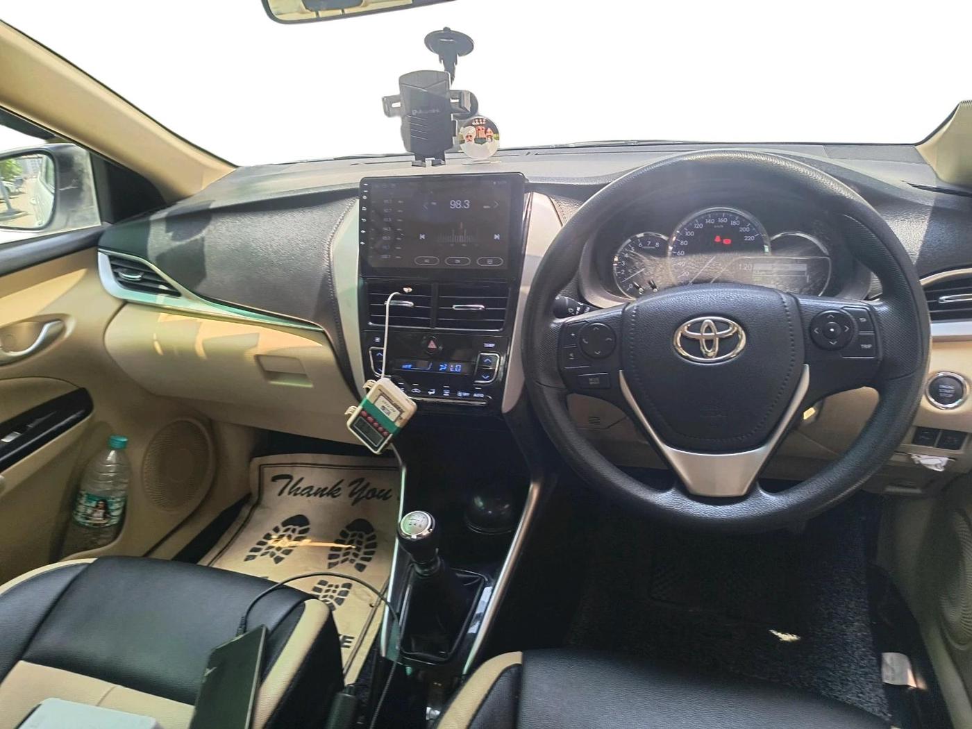 2020 Toyota YARIS G MT, Petrol, Manual, 43,666 km, interior