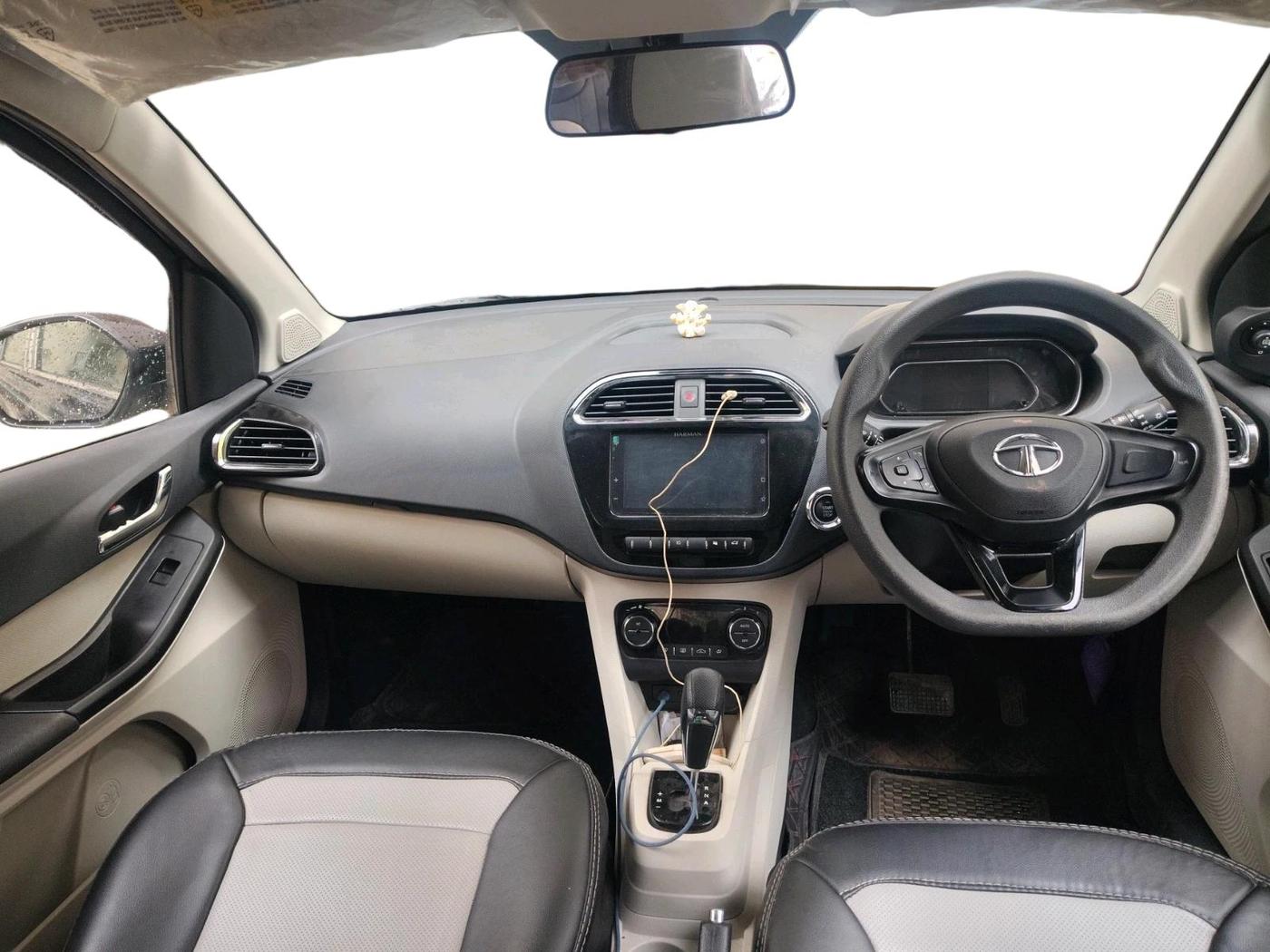 2022 Tata TIGOR XZA PLUS PETROL, Petrol, Automatic, 39,449 km, interior