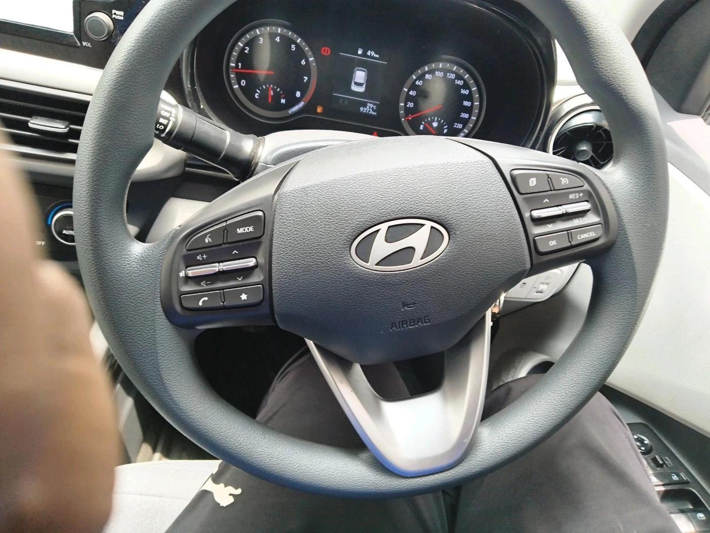 2024 Hyundai GRAND I10 NIOS SPORTZ 1.2 KAPPA VTVT, Petrol, Manual, 9,373 km, interior