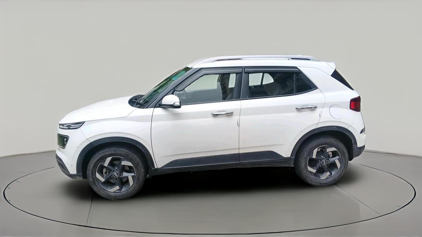 2020 Hyundai VENUE SX 1.5 CRDI, Diesel, Manual, 1,22,902 km, exterior