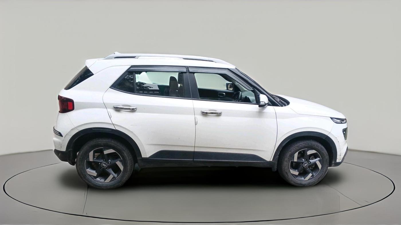 2020 Hyundai VENUE SX 1.5 CRDI, Diesel, Manual, 1,22,902 km, exterior