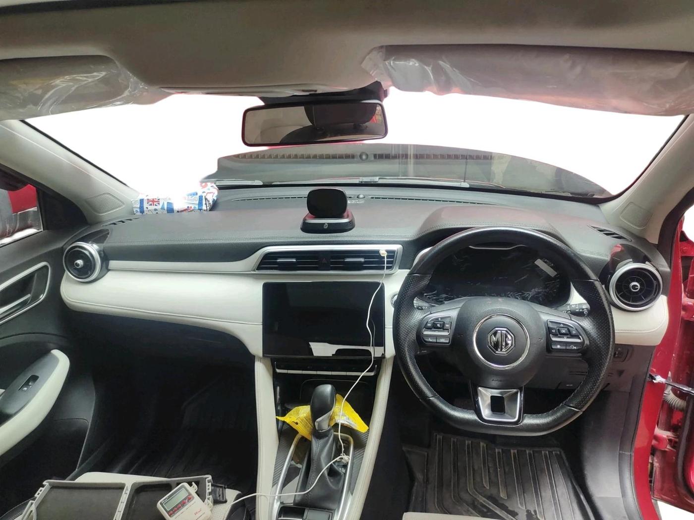 2023 MG ASTOR SHARP 1.5 CVT, Petrol, Automatic, 30,527 km, interior