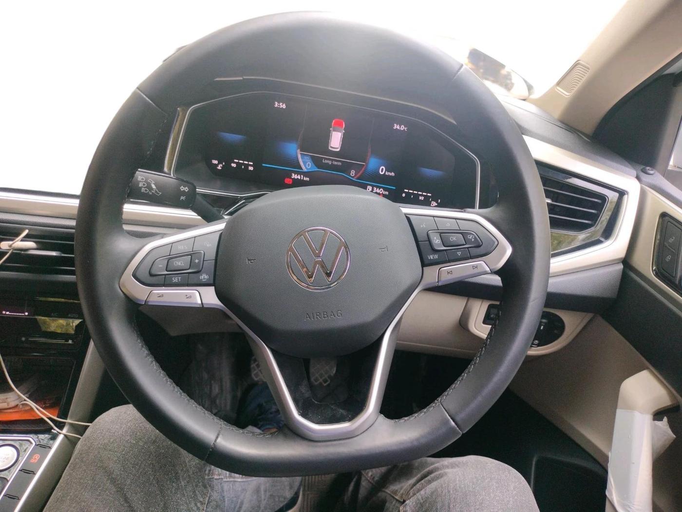 2025 Volkswagen VIRTUS TOPLINE TSI 1.0 MT, Petrol, Manual, 3,641 km, interior
