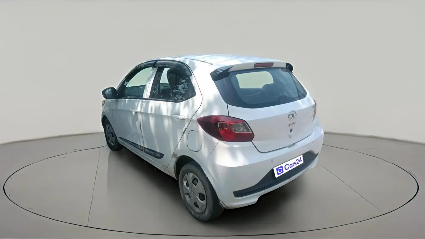 2022 Tata Tiago XT CNG, CNG, Manual, 1,75,109 km, exterior