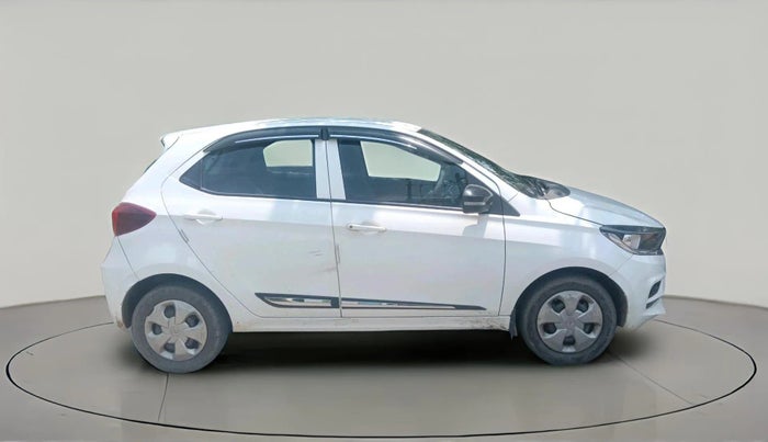 2022 Tata Tiago XT CNG, CNG, Manual, 1,75,109 km, exterior