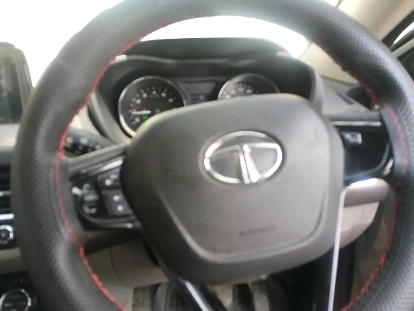 2019 Tata NEXON XZA PLUS PETROL, Petrol, Automatic, 1,95,505 km, interior