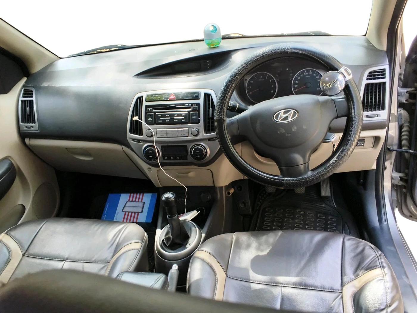 2012 Hyundai i20 MAGNA (O) 1.2, Petrol, Manual, 96,109 km, interior