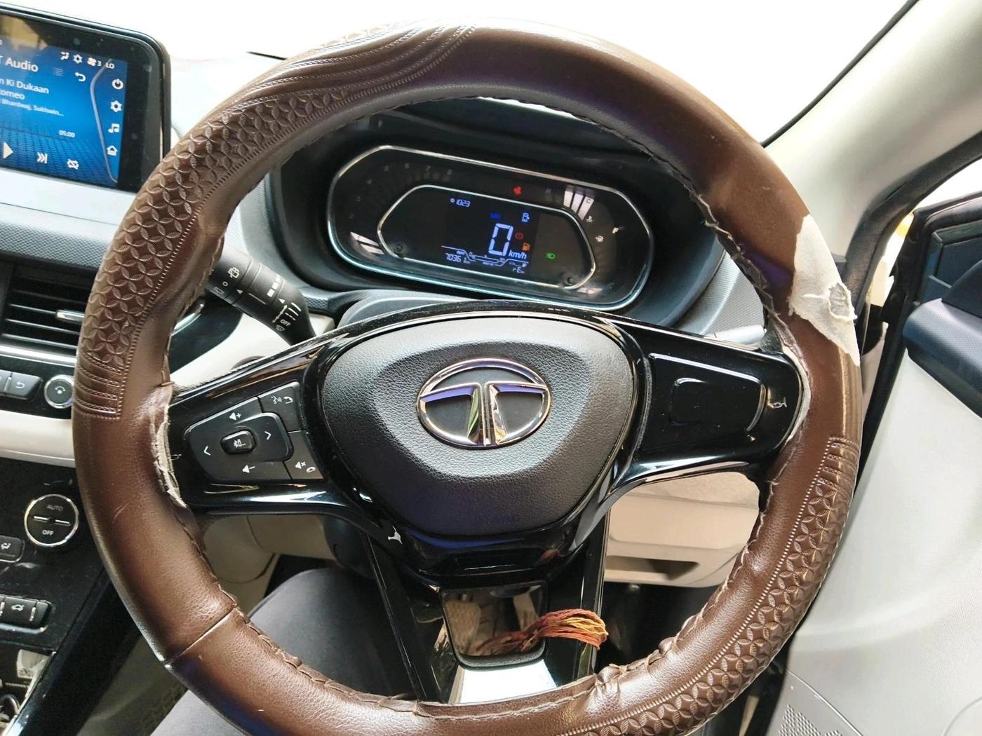 2020 Tata NEXON XZ PLUS PETROL, Petrol, Manual, 70,361 km, interior