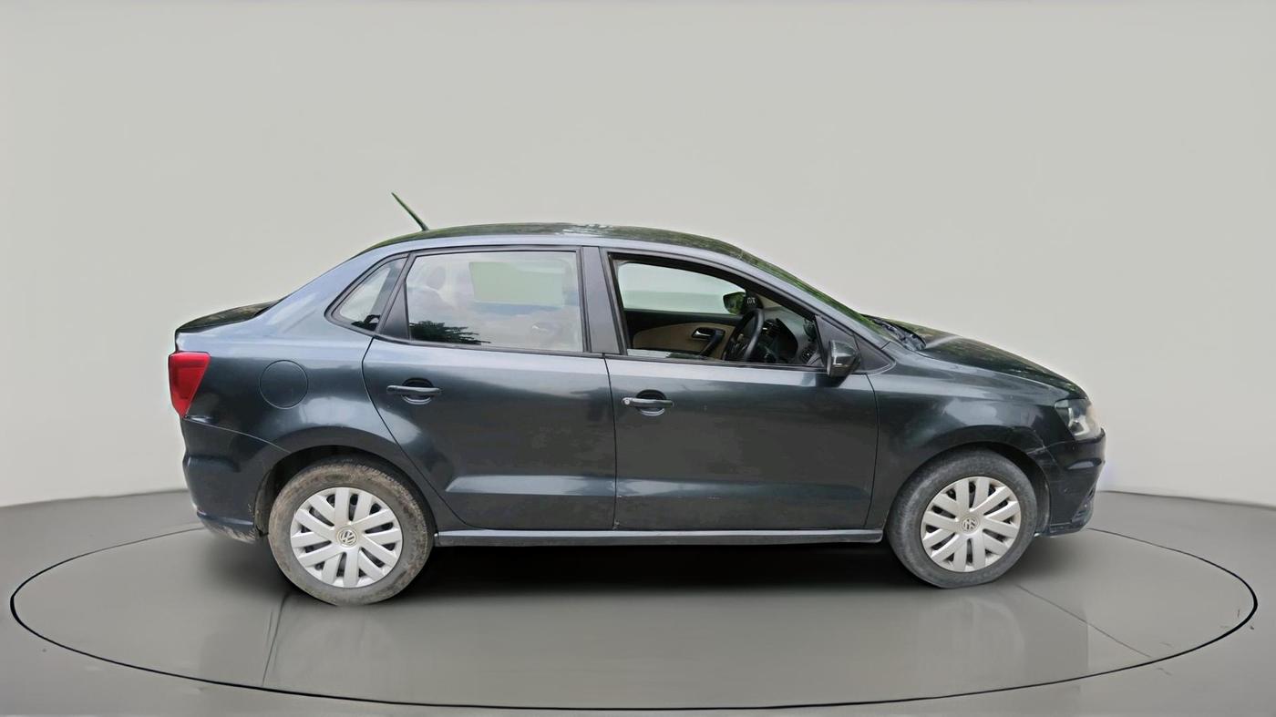 2016 Volkswagen Ameo COMFORTLINE 1.5L, Diesel, Manual, 1,10,876 km, exterior