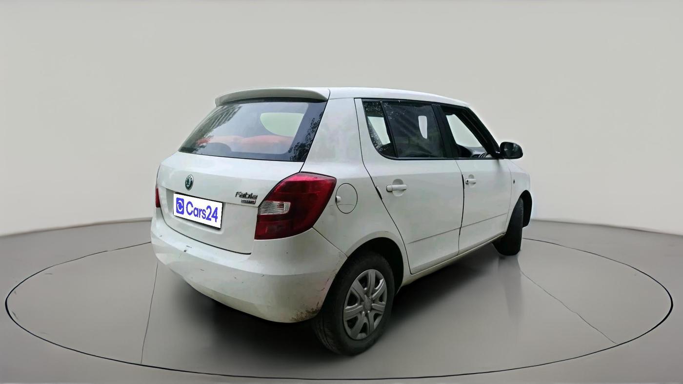 2011 Skoda Fabia ACTIVE 1.2 MPI, Petrol, Manual, 1,25,262 km, exterior