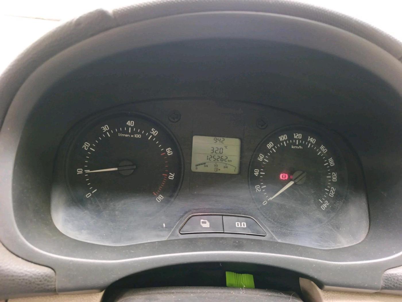 2011 Skoda Fabia ACTIVE 1.2 MPI, Petrol, Manual, 1,25,262 km, interior