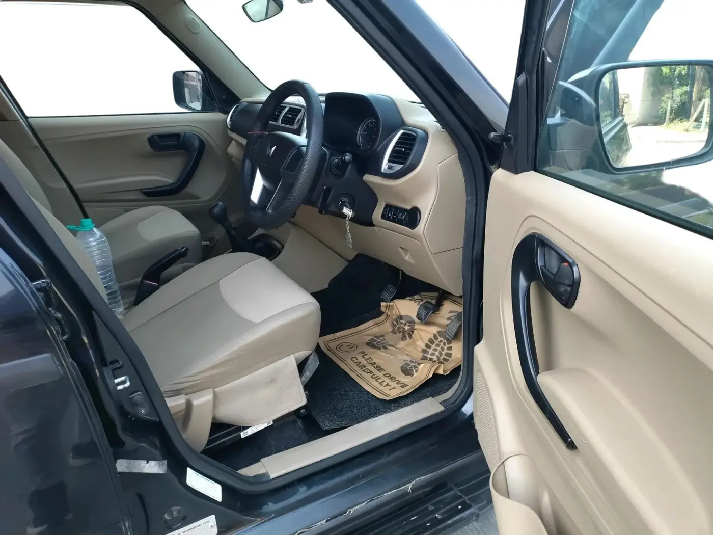 2024 Mahindra BOLERO NEO N 8, Diesel, Manual, 63,948 km, interior