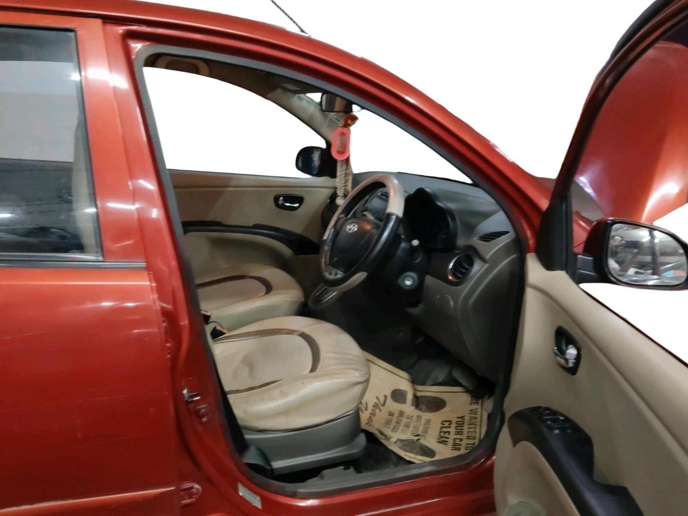 2011 Hyundai i10 SPORTZ 1.2 AT, Petrol, Automatic, 51,455 km, interior