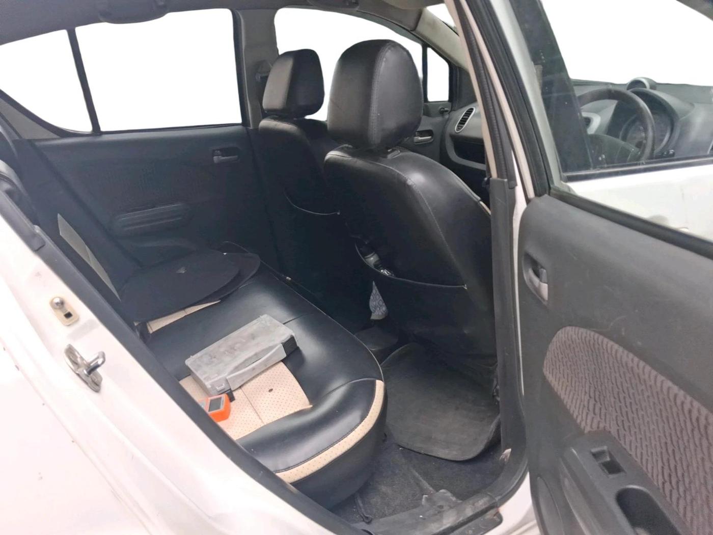 2013 Maruti Ritz VXI, Petrol, Manual, 1,58,074 km, interior