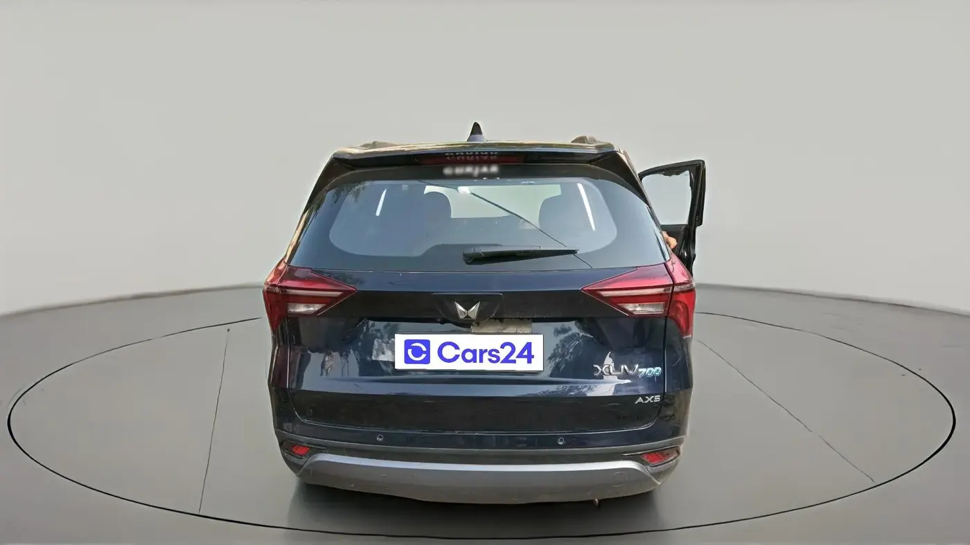 2025 Mahindra XUV700 AX 5 P MT 7 STR, Petrol, Manual, 21,564 km, exterior