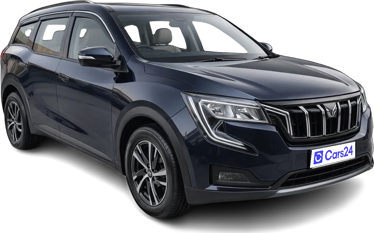 2025 Mahindra XUV700 - SUV - Petrol - Manual - ₹17.25 lakh