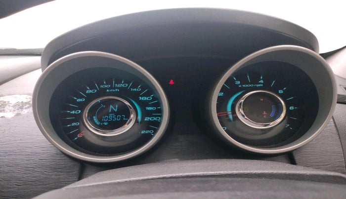 2016 Mahindra XUV500 W10, Diesel, Manual, 1,09,507 km, interior