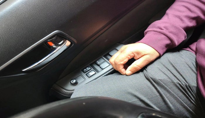 2019 Maruti Swift VXI, Petrol, Manual, 18,362 km, interior