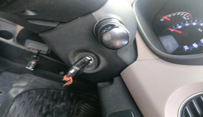 2015 Hyundai Xcent S 1.2, Petrol, Manual, 71,304 km, interior