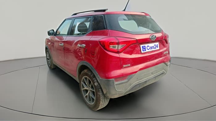 2021 Mahindra XUV300 W6 1.2 PETROL AMT, Petrol, Automatic, 1,00,304 km, exterior
