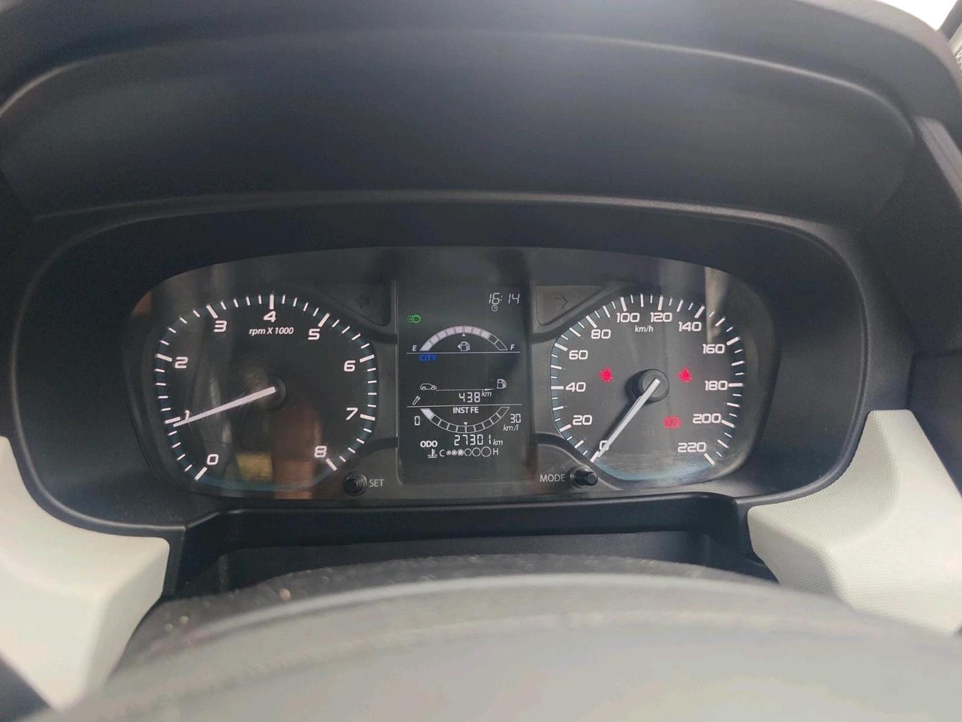 2022 Tata PUNCH ACCOMPLISHED MT, Petrol, Manual, 27,301 km, interior