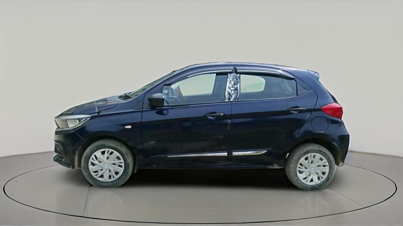 2023 Tata Tiago XM CNG, CNG, Manual, 56,880 km, exterior