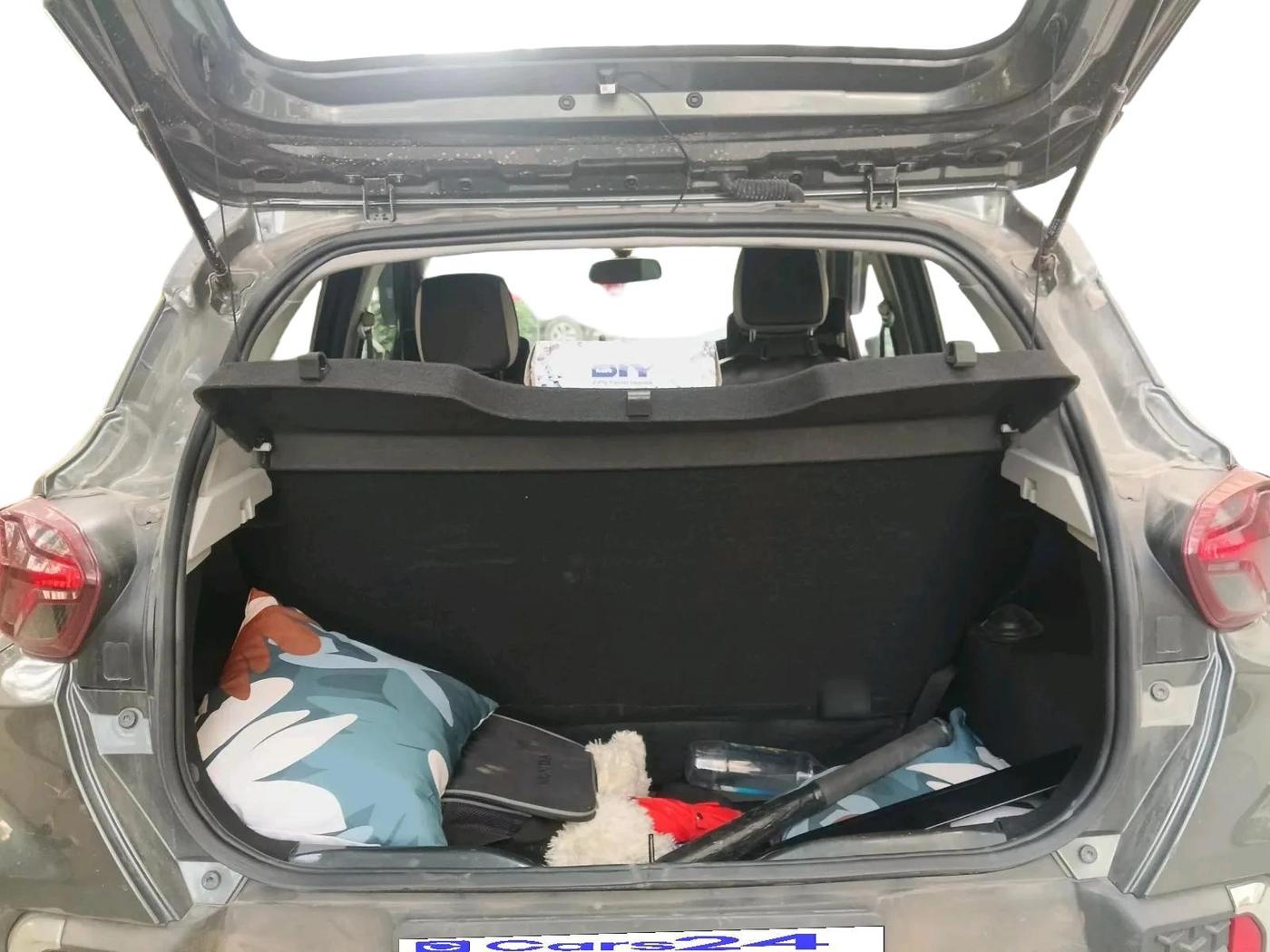 2024 Tata PUNCH ADVENTURE RHYTHM PACK AMT, Petrol, Automatic, 13,467 km, exterior