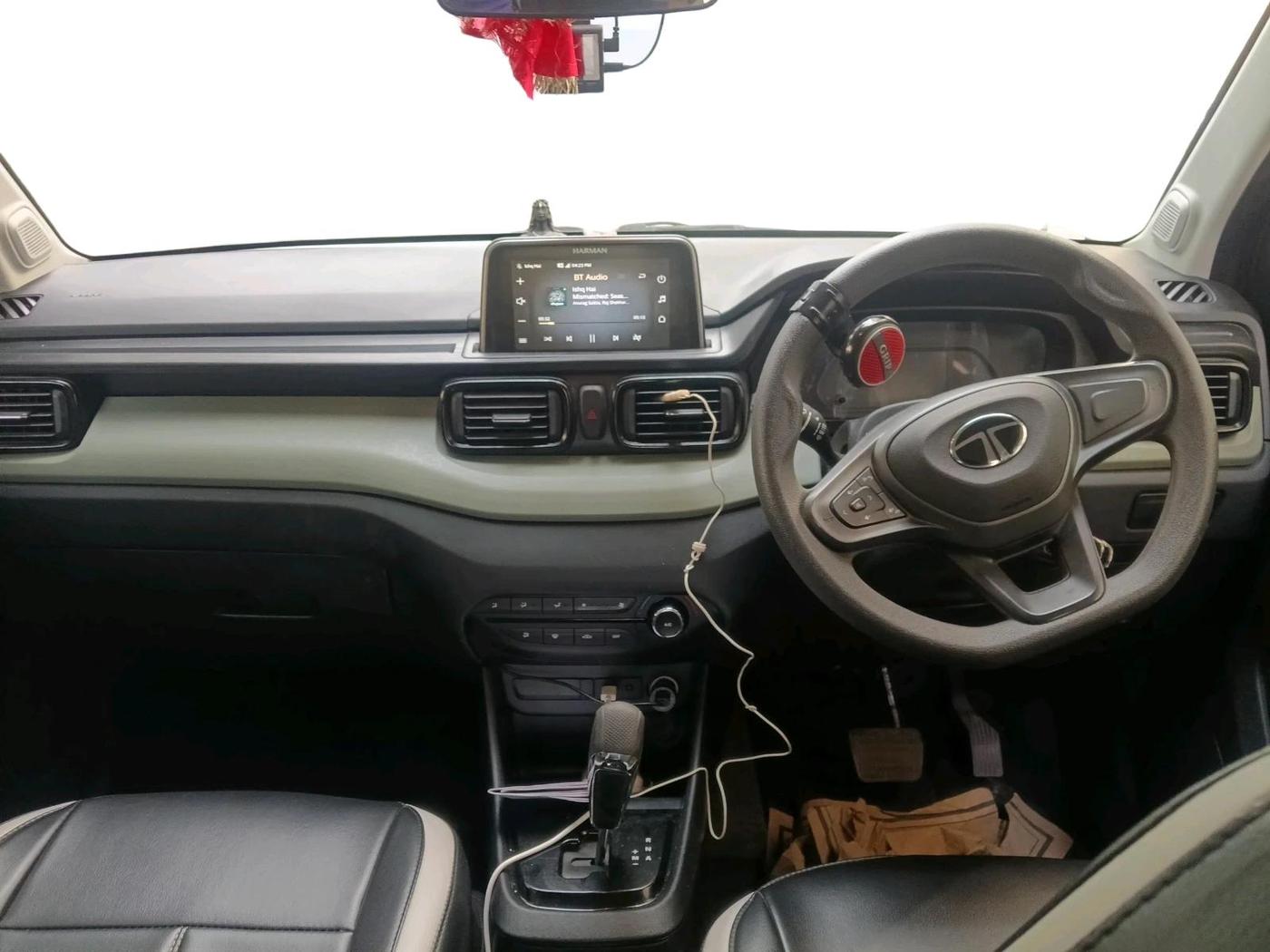 2024 Tata PUNCH ADVENTURE RHYTHM PACK AMT, Petrol, Automatic, 13,467 km, interior