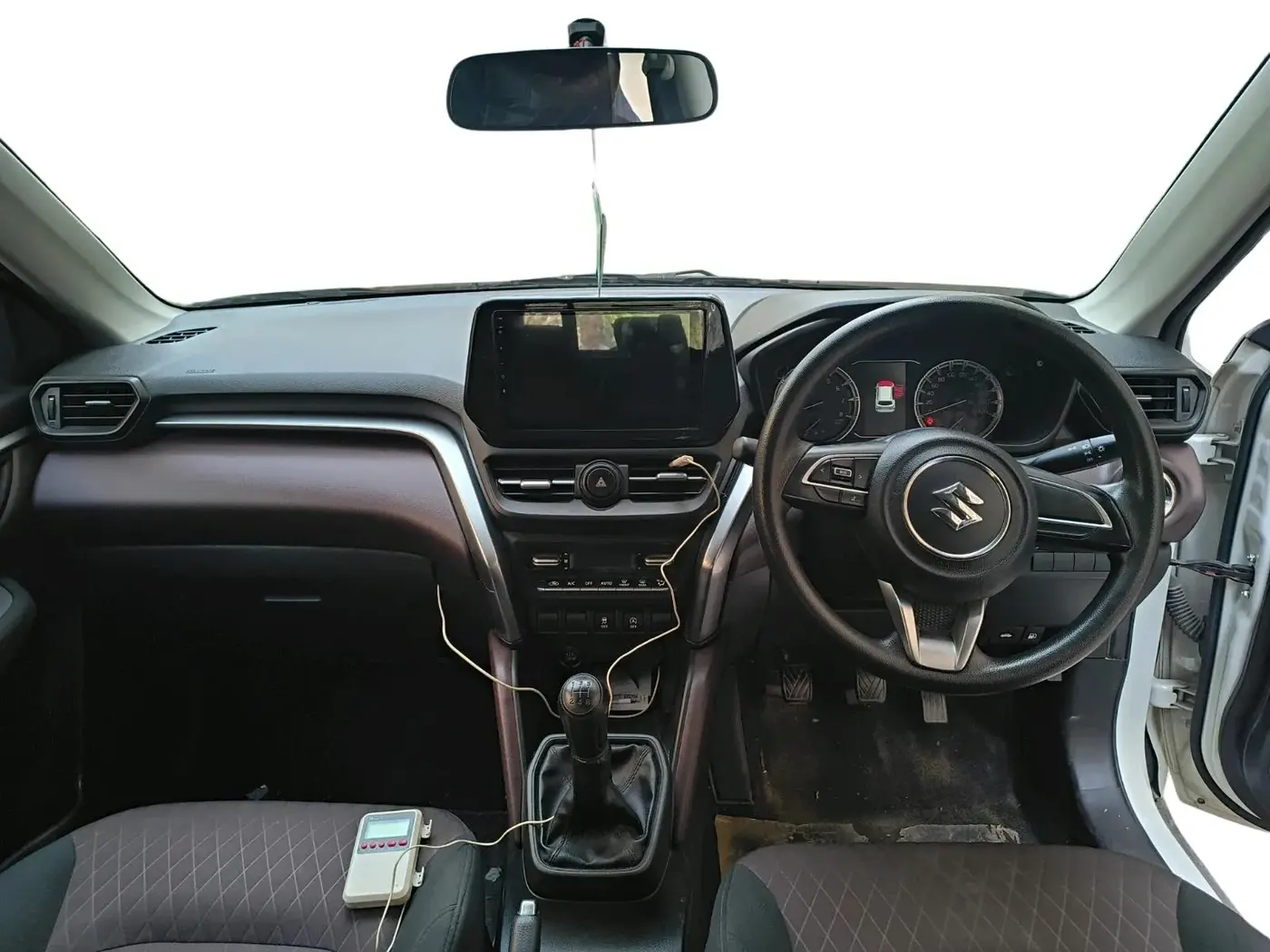 2024 Maruti Grand Vitara SIGMA SMART HYBRID, Petrol, Manual, 36,296 km, interior