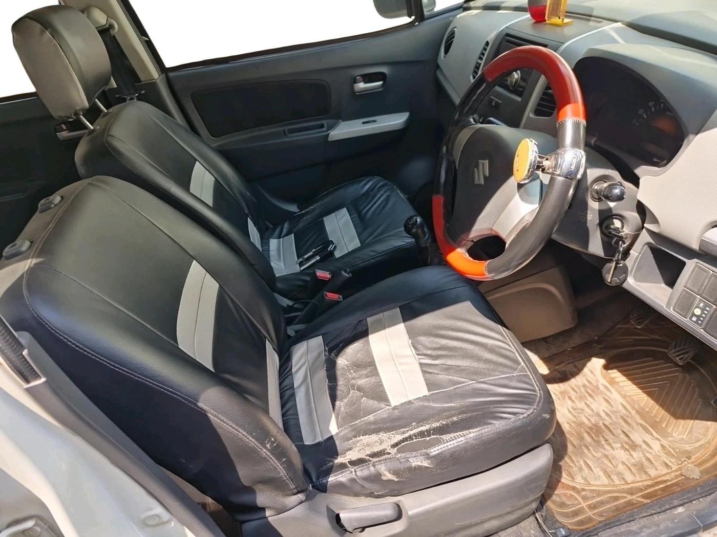 2011 Maruti Wagon R 1.0 LXI CNG, CNG, Manual, 88,293 km, interior