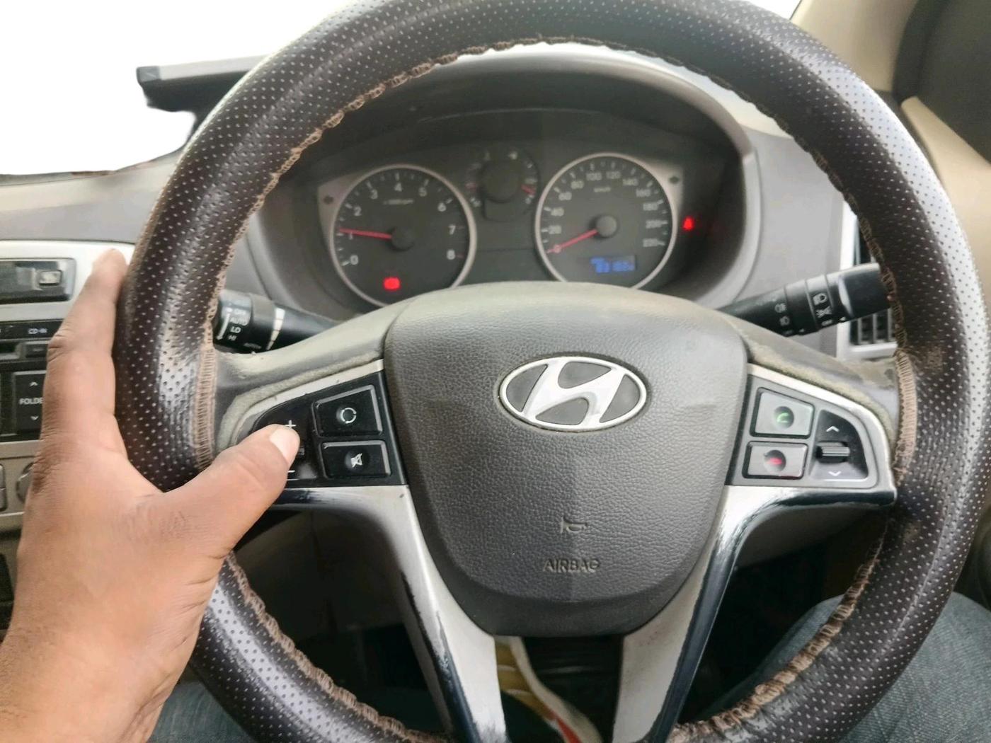 2013 Hyundai i20 SPORTZ 1.2, Petrol, Manual, 83,182 km, interior