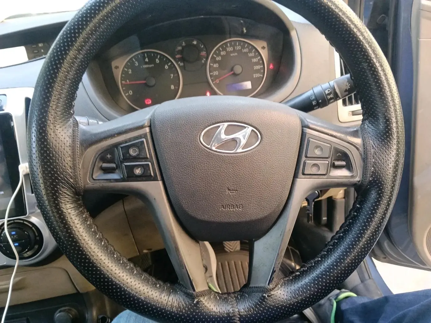 2013 Hyundai i20 SPORTZ 1.2, Petrol, Manual, 74,481 km, interior