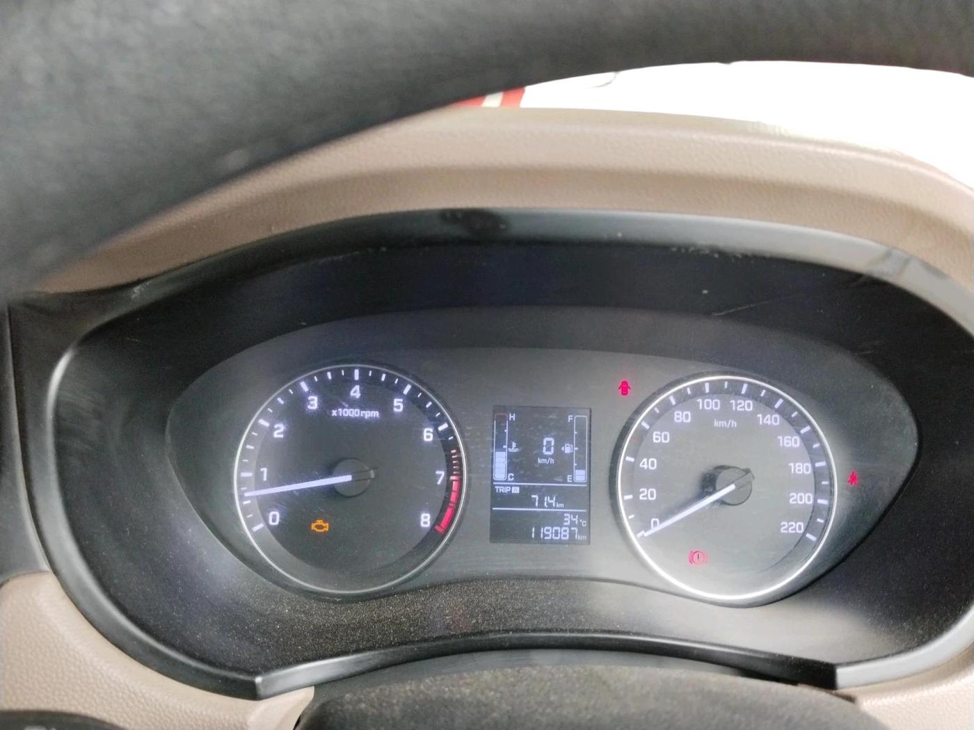 2015 Hyundai Elite i20 MAGNA 1.2, CNG, Manual, 1,19,087 km, interior