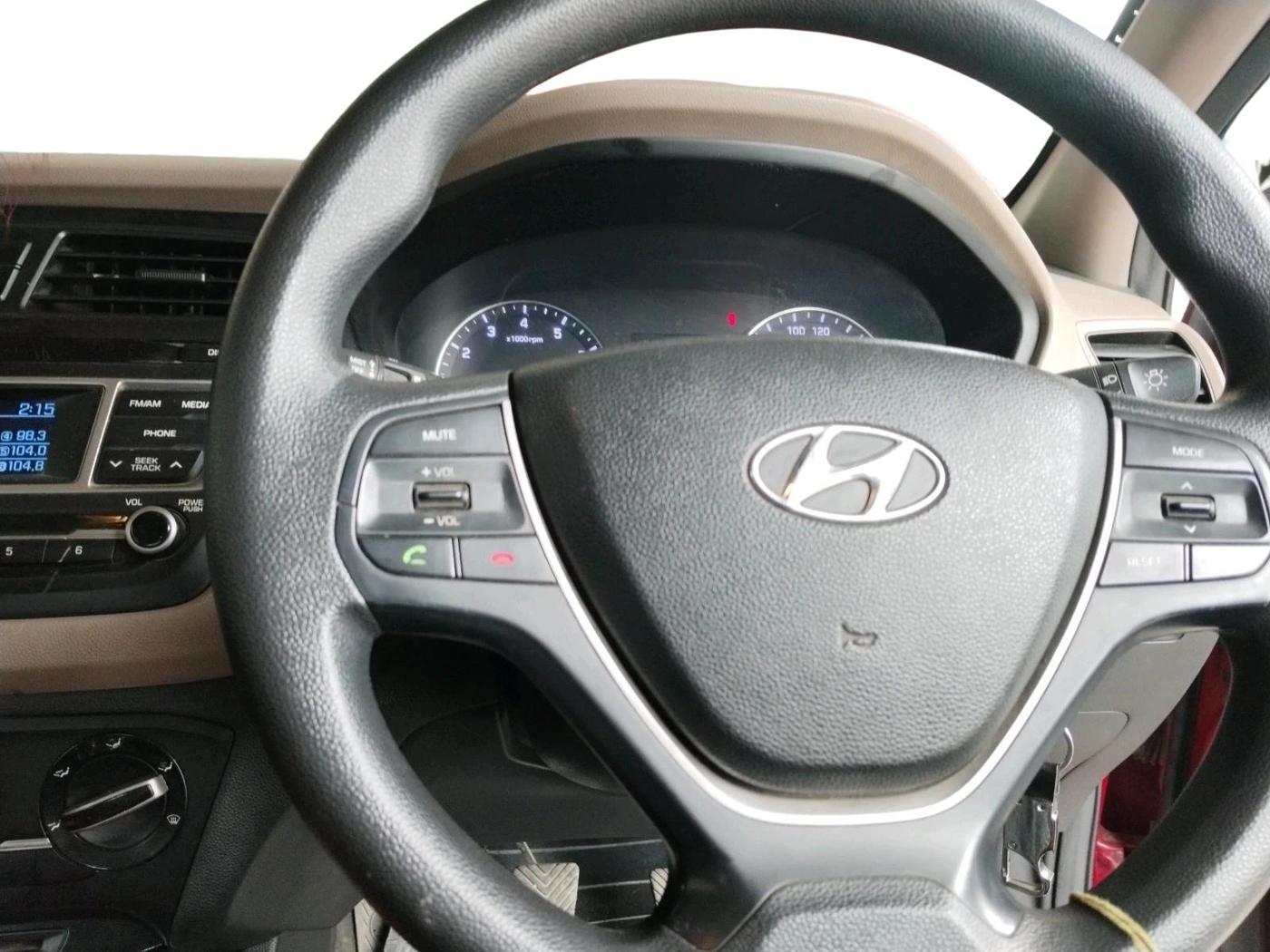 2015 Hyundai Elite i20 MAGNA 1.2, CNG, Manual, 1,19,087 km, interior
