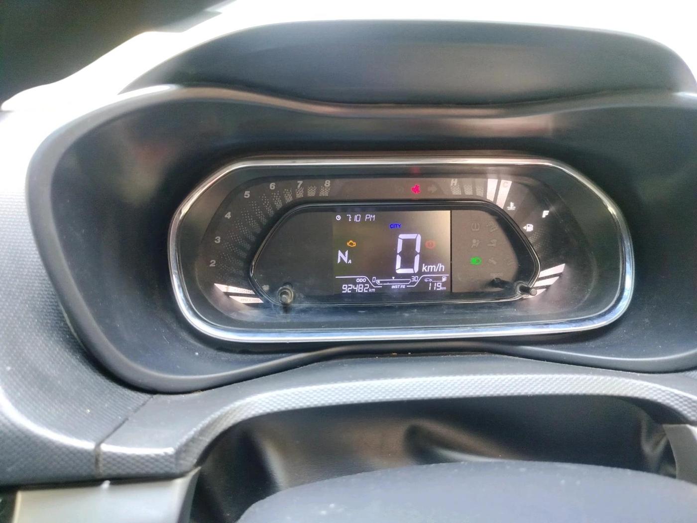2022 Tata NEXON XMA PLUS SUNROOF PETROL, CNG, Automatic, 92,482 km, interior