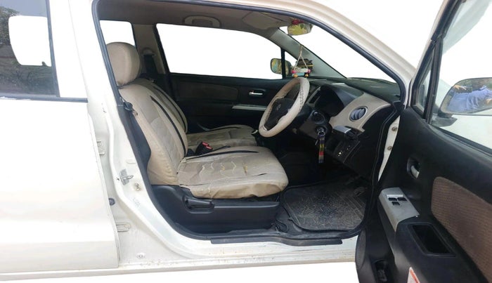 2013 Maruti Wagon R 1.0 LXI CNG, CNG, Manual, 1,17,240 km, interior