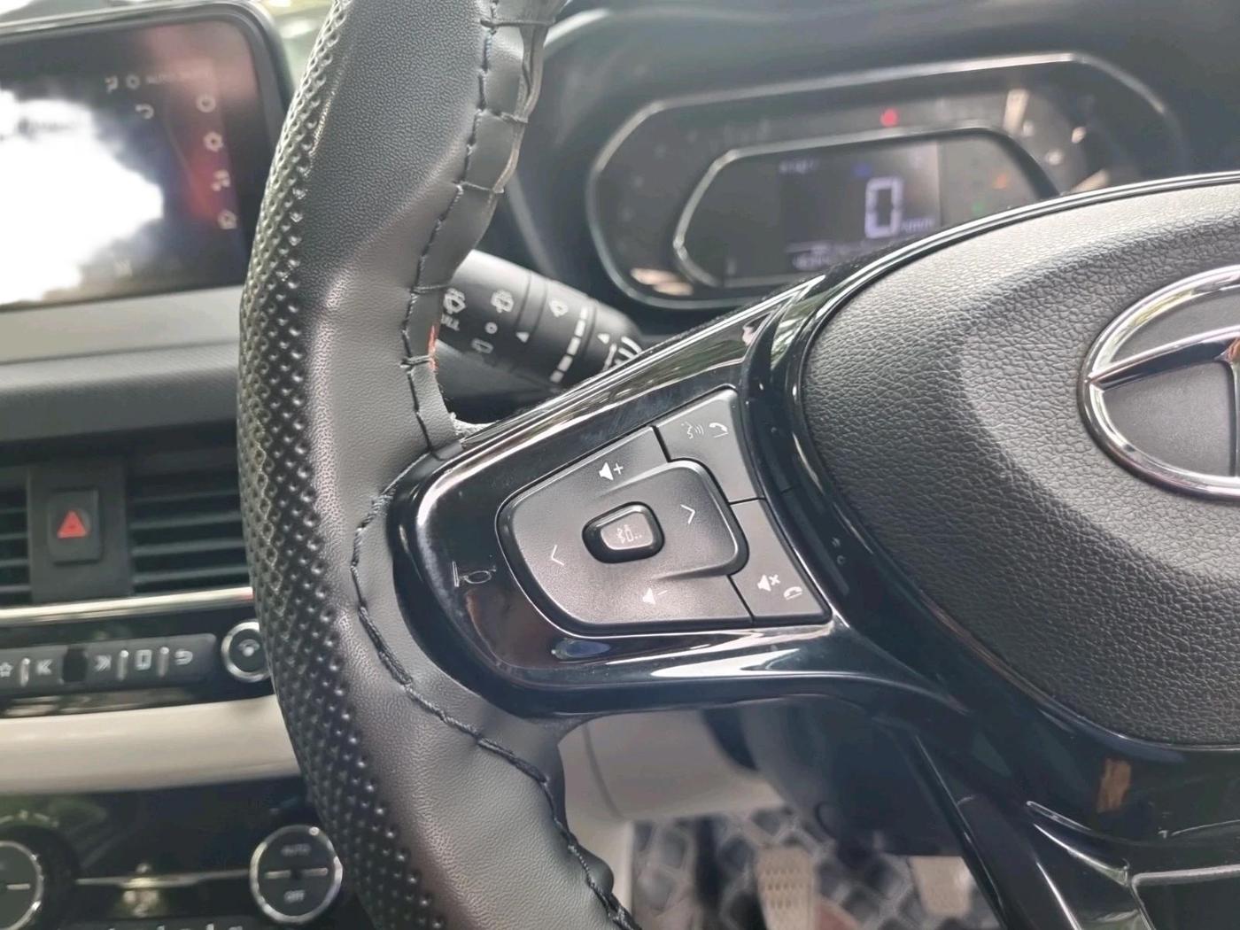 2020 Tata NEXON XZ PLUS PETROL, Petrol, Manual, 46,344 km, interior