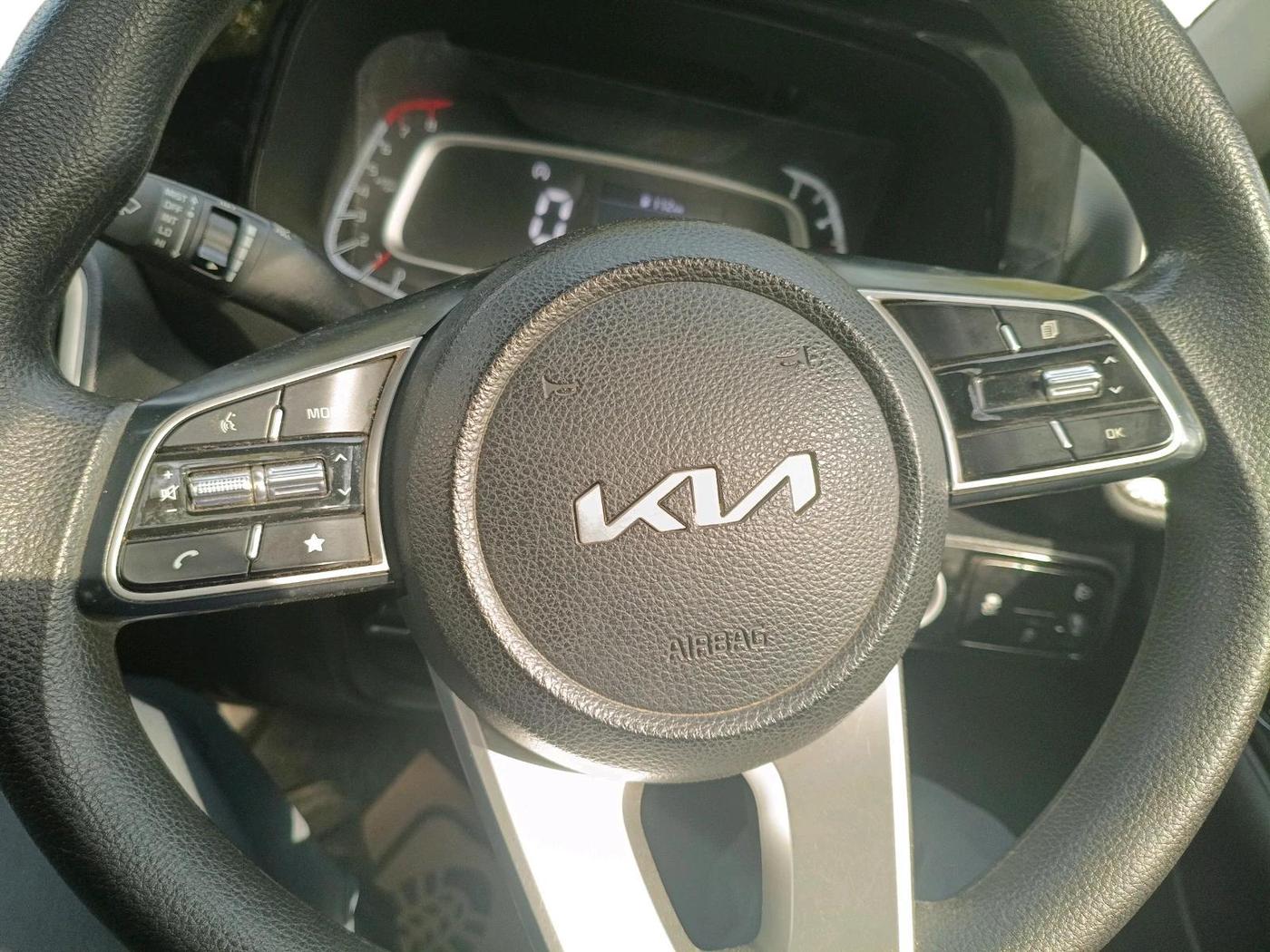 2023 KIA SONET HTK PLUS 1.0 IMT, Petrol, Manual, 40,856 km, interior