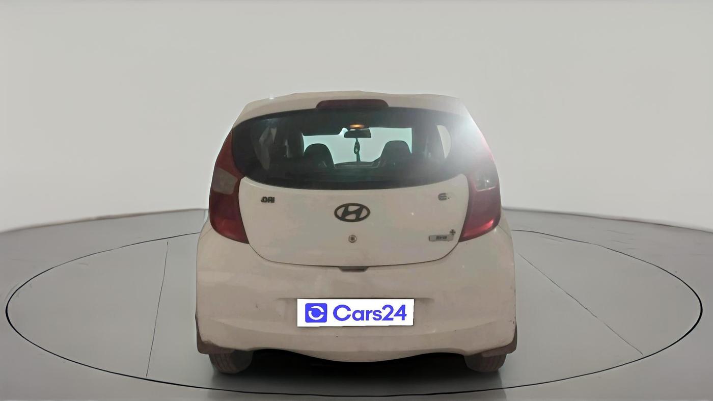 2015 Hyundai Eon ERA +, CNG, Manual, 1,24,665 km, exterior