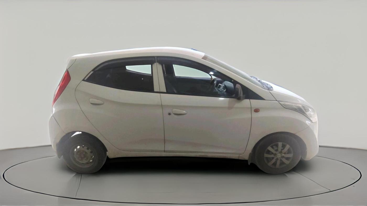 2015 Hyundai Eon ERA +, CNG, Manual, 1,24,665 km, exterior