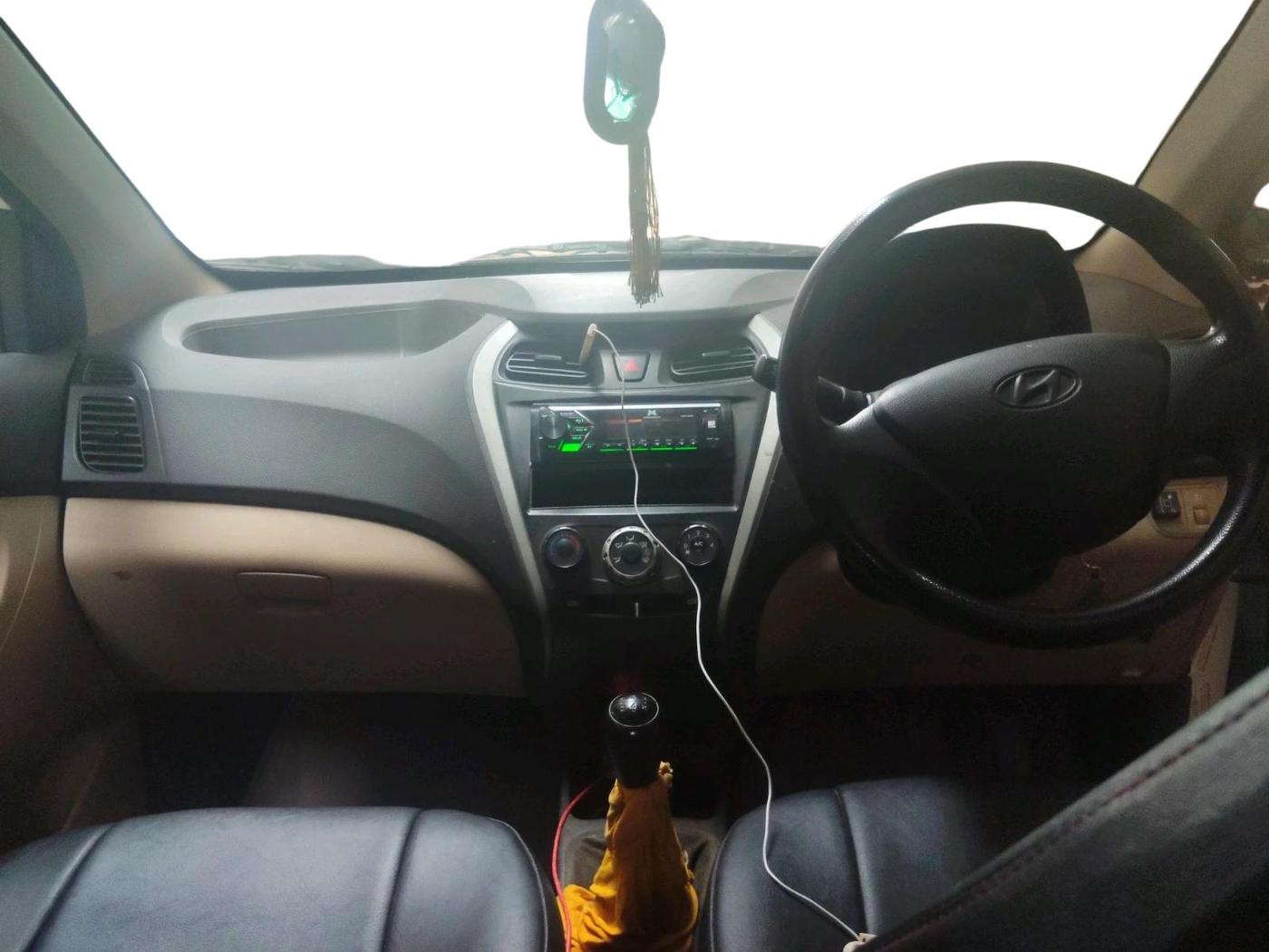 2015 Hyundai Eon ERA +, CNG, Manual, 1,24,665 km, interior