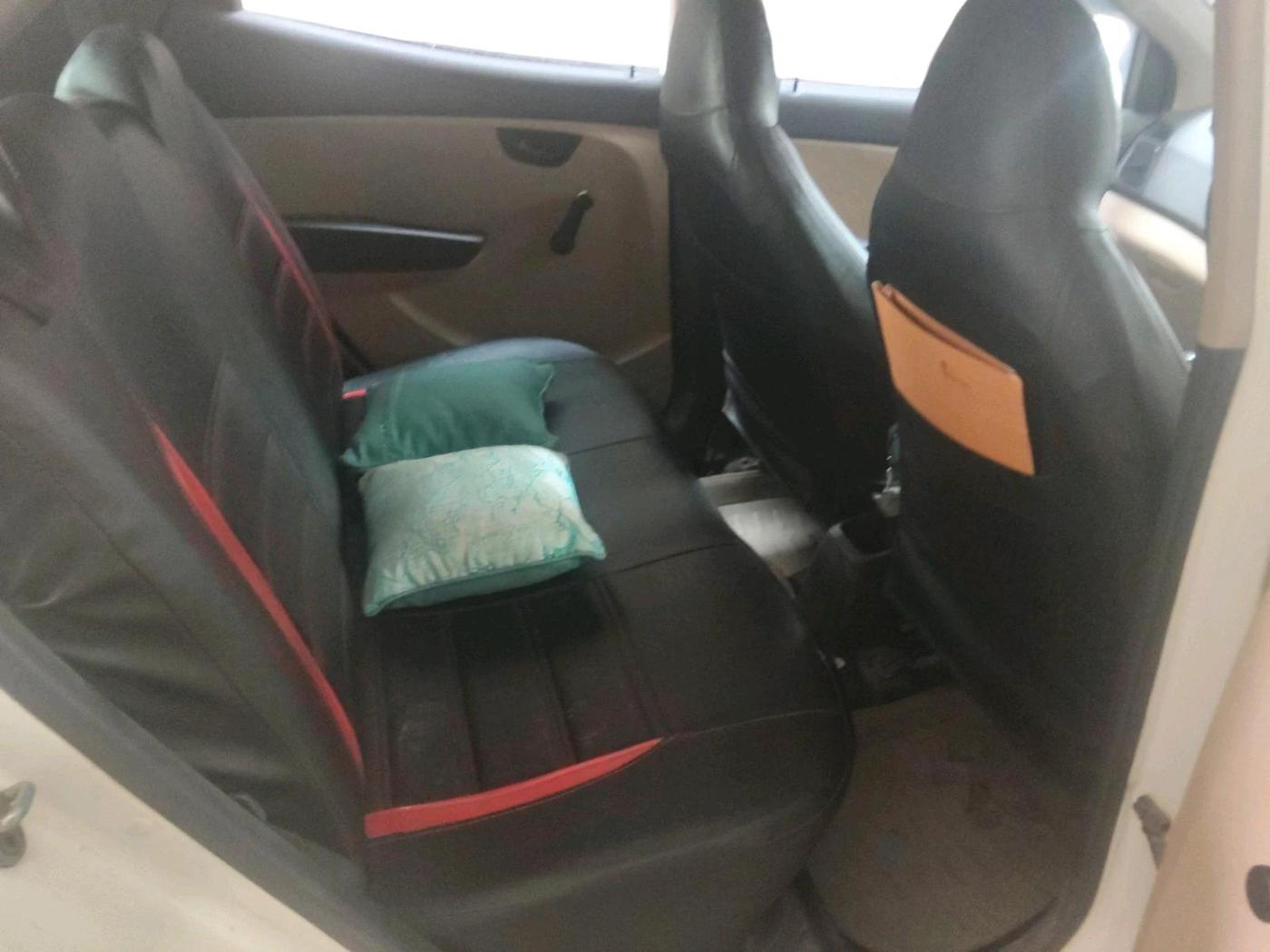 2015 Hyundai Eon ERA +, CNG, Manual, 1,24,665 km, interior